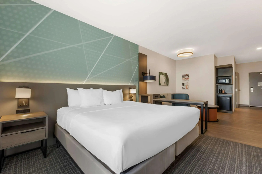 Comfort Suites Richmond East