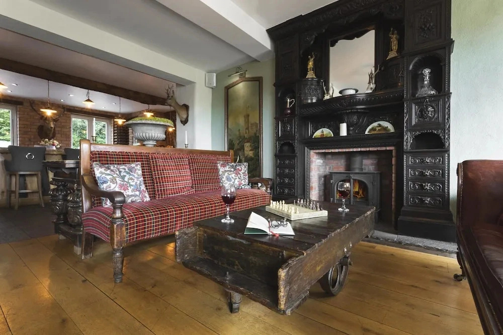 Lyth Valley - X6 Bed Country House Ridgestone