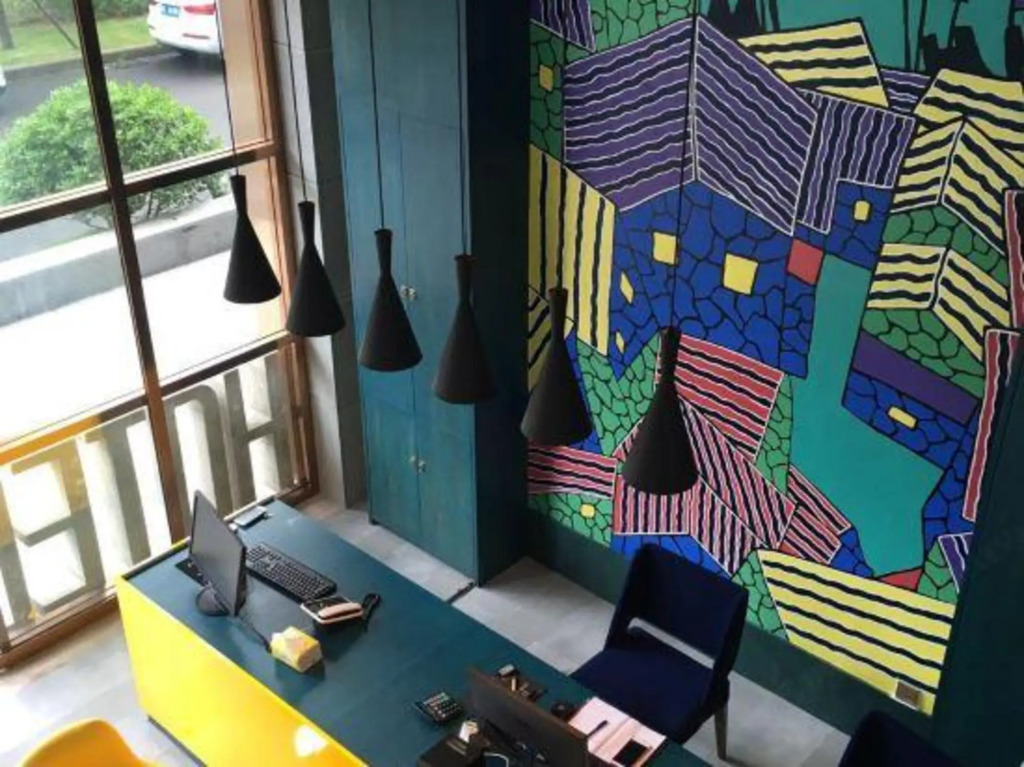 Zhoushan Pinzhu Art Hotel (Baolong Plaza)