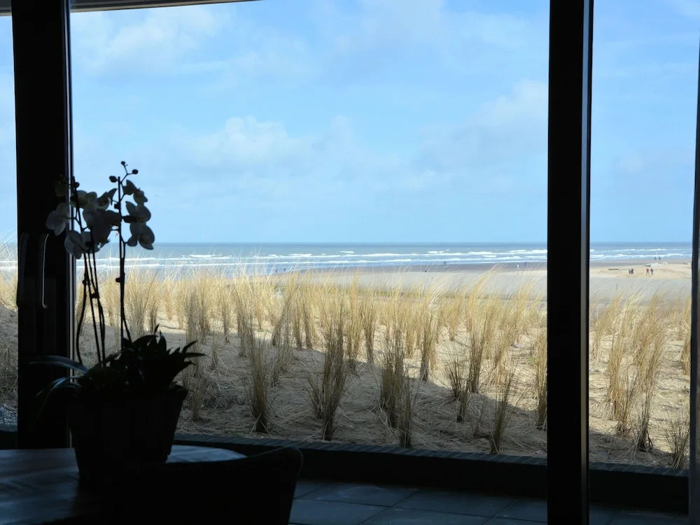Luxury Holiday Home in Katwijk aan Zee near North Sea Beach