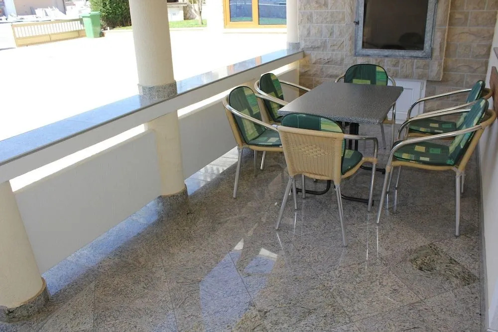 Apartment Rosulje