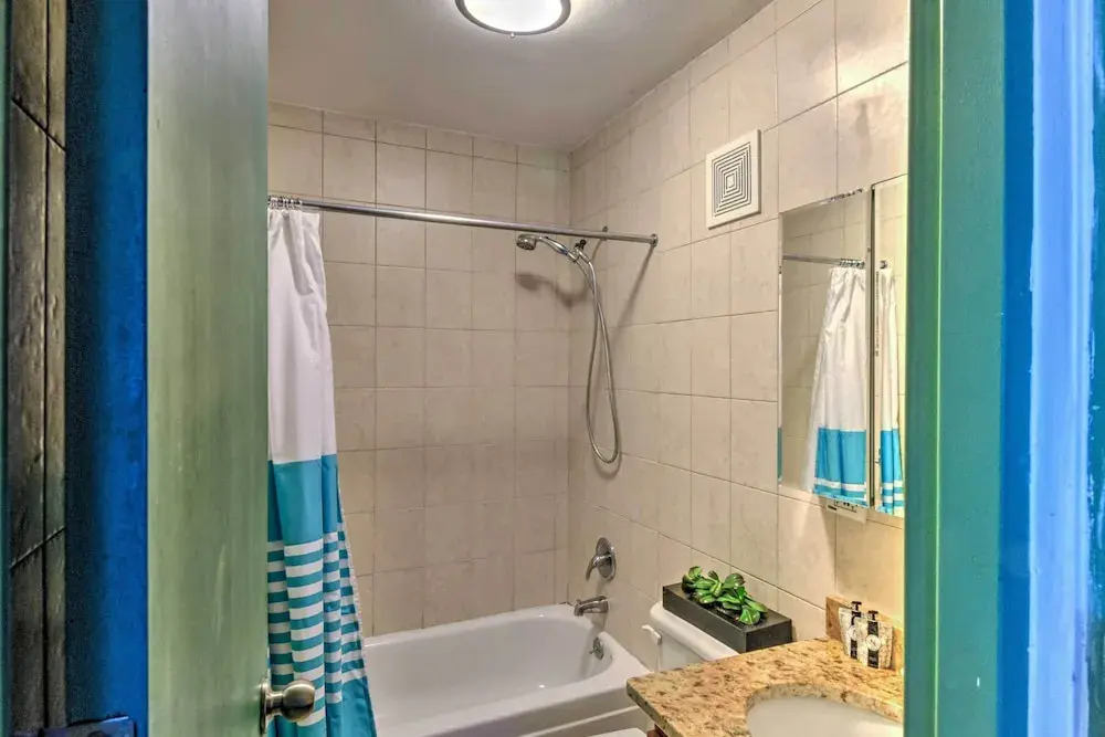 Steps to Beach: Loiza Getaway w/ Rooftop Patio!