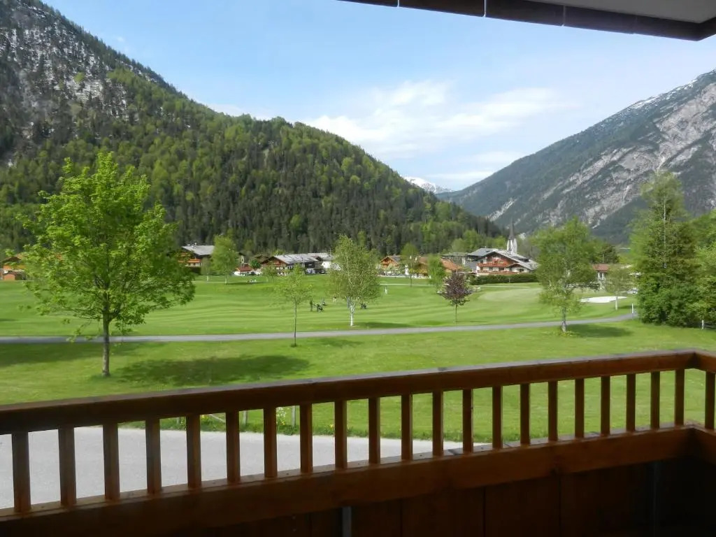 Alphaus Aparthotel