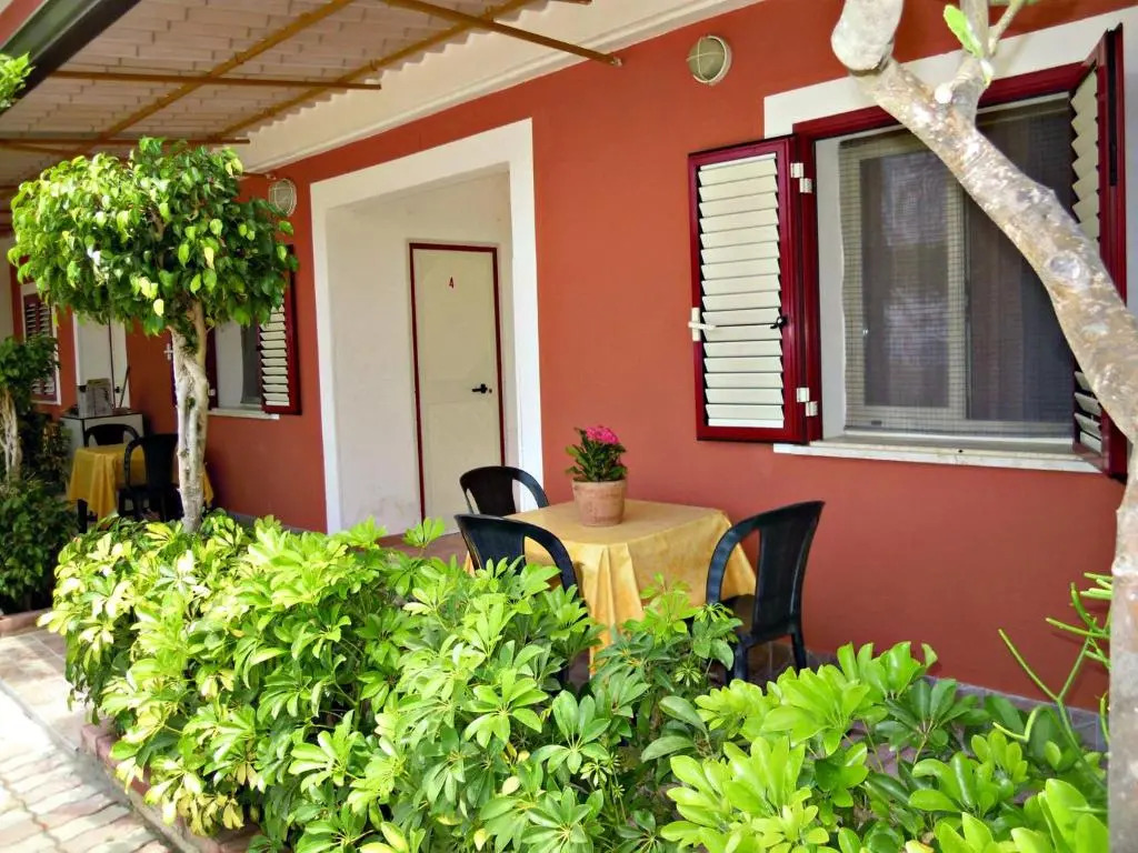 San Carlo - Terrazzo sul Mare con Ristorante e Pizzeria