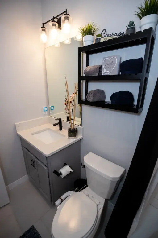 Newly Constructed Modern Pet Friendly Zen Home W/ Private Home Theater & Hot Tub! 1 Bedroom Home by RedAwning