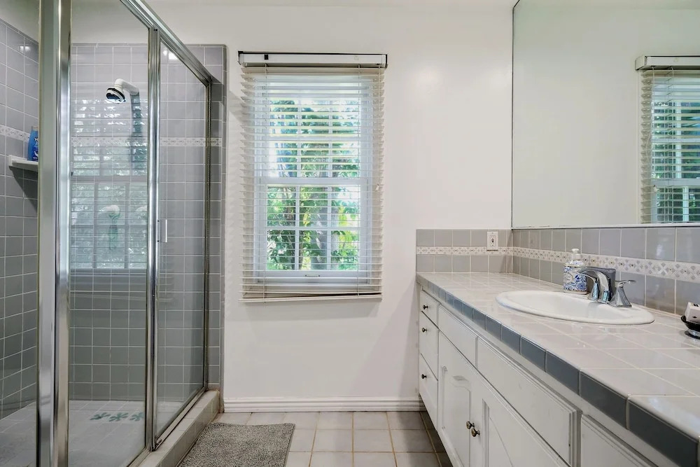 Hollywood Hills Upscale