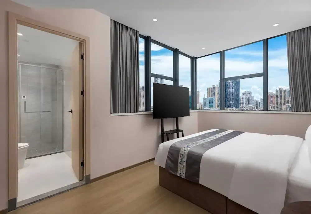 Days Inn by Wyndham Zhuhai Qinglv Road