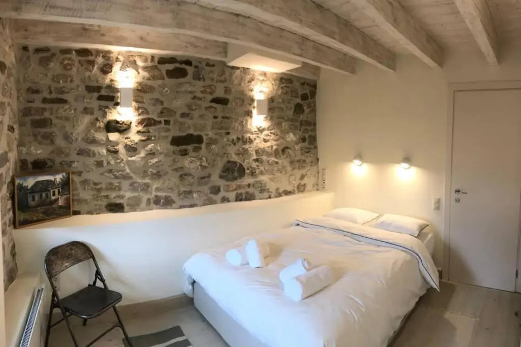 Footpath House / Ολόκληρο σπίτι στο Μεγάλο Χωριό