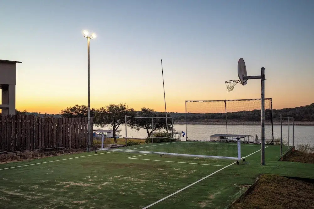 Lago Vista Home w/ Private Dock & Sport Court!