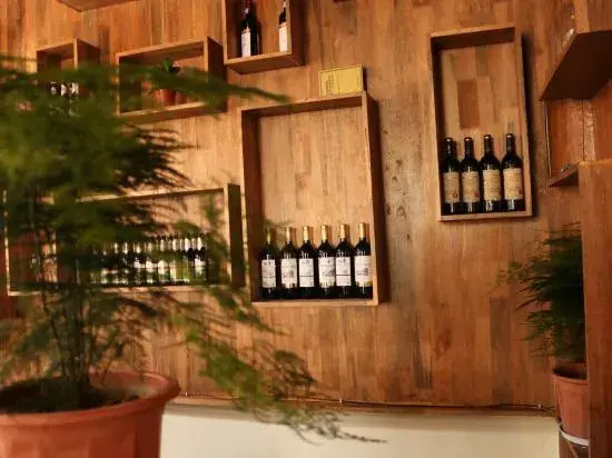 Guzang Xiangbala Diannan Wufu Boutique Inn
