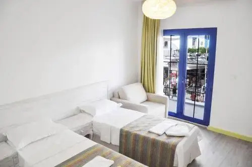 Gurup Hotel