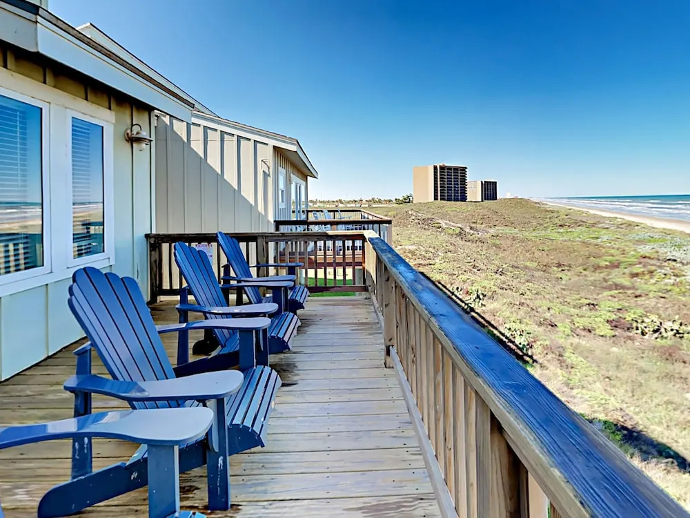 3BR/3BA Direct Ocean View Lost Colony Property by RedAwning
