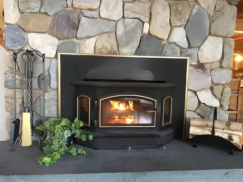 Pocono Dog-Friendly Home on River