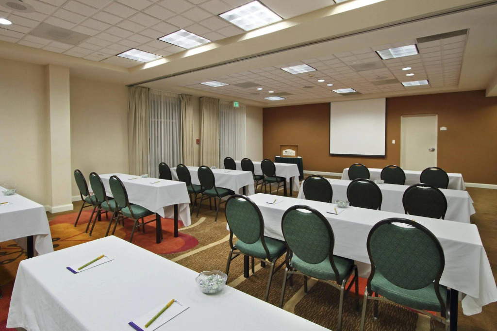 Hilton Garden Inn Chesapeake Greenbrier