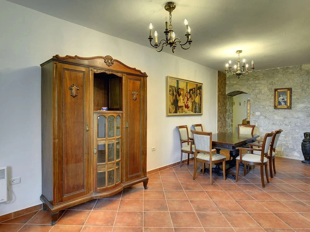 Holiday Home in Rojnici With Private Pool