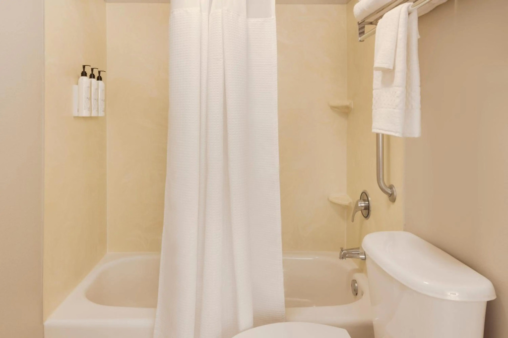 Fairfield Inn & Suites by Marriott Newark Liberty International Airport