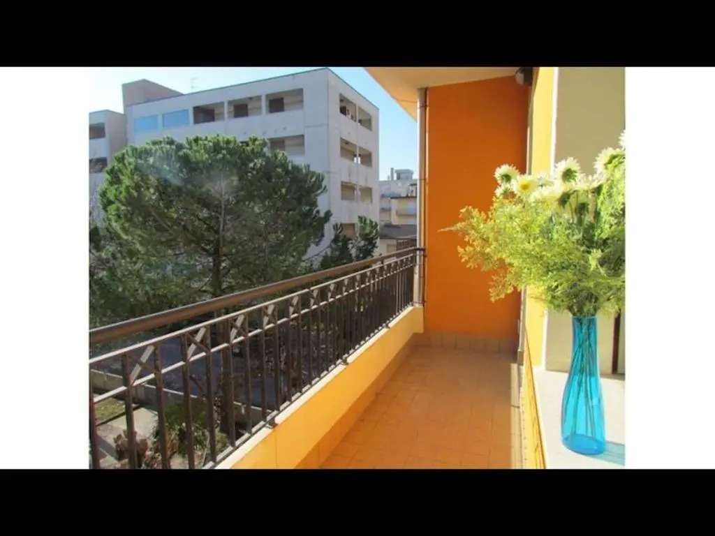 Large Apartment for up to 9 Guests