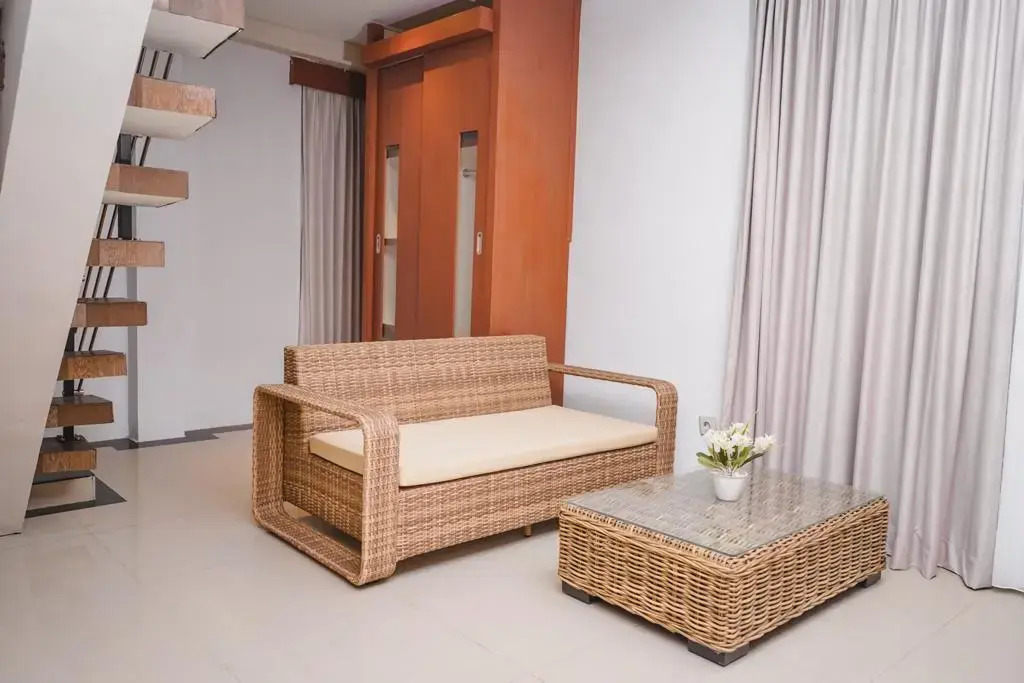 RedDoorz Plus @ Kerobokan Seminyak 3