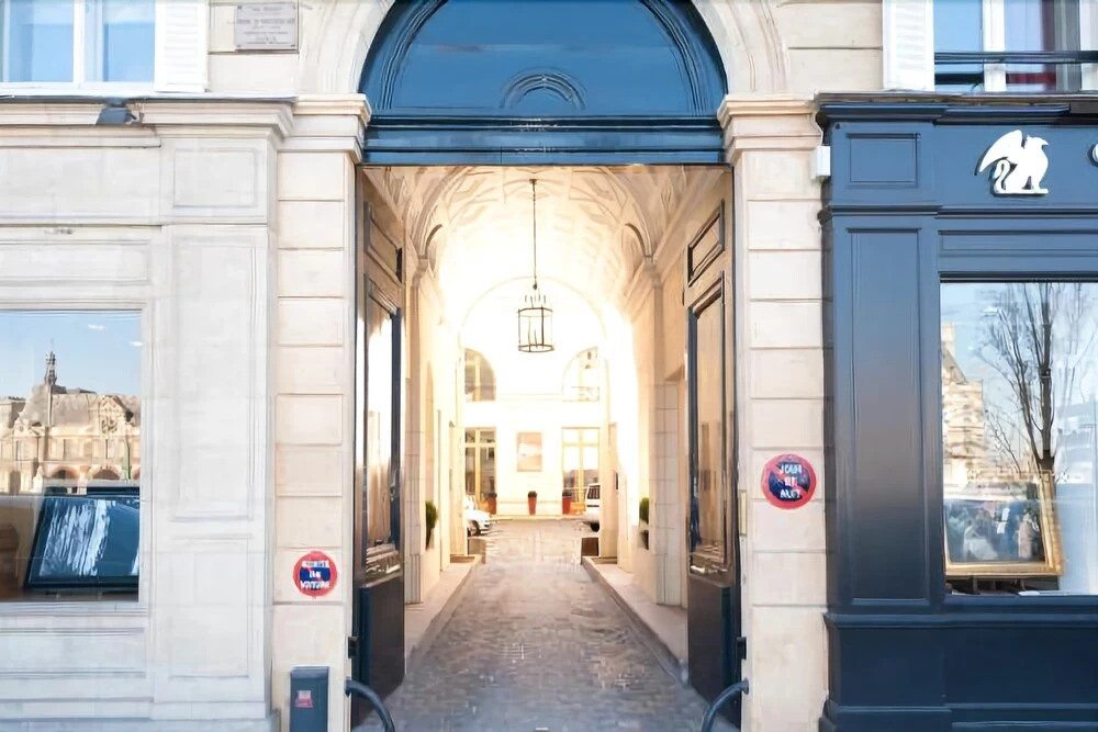 Hotel Du Quai Voltaire