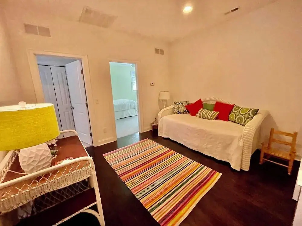 Henlopen Avenue 116
