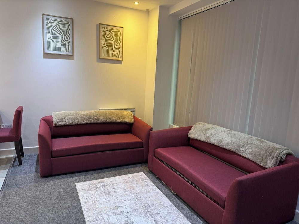 Heathrow Airport - Apt - Stay 3 - Great Location