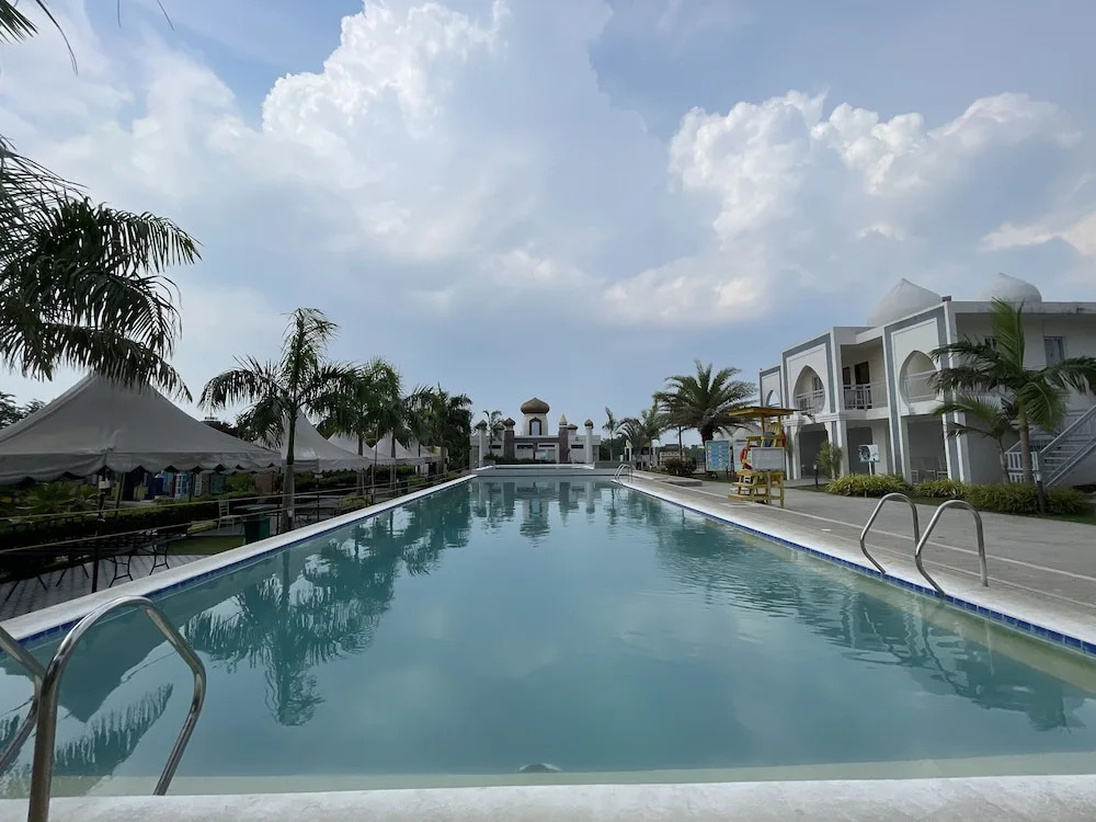 Torres Farm Resort powered by Cocotel