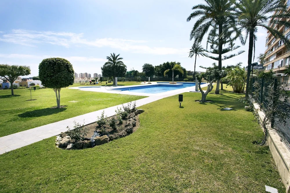 Amazing Sea Views & Comfortable Pool
