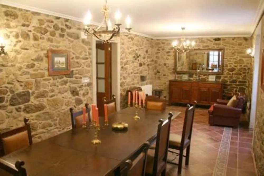 A Estrada 100126 6 Bedroom Holiday home By Mo Rentals