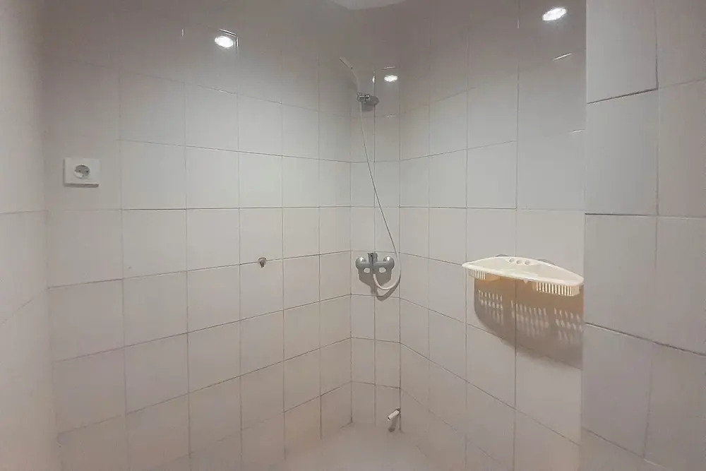 Comfortable And Homey 2Br Apartment At Mekarwangi Square Cibaduyut