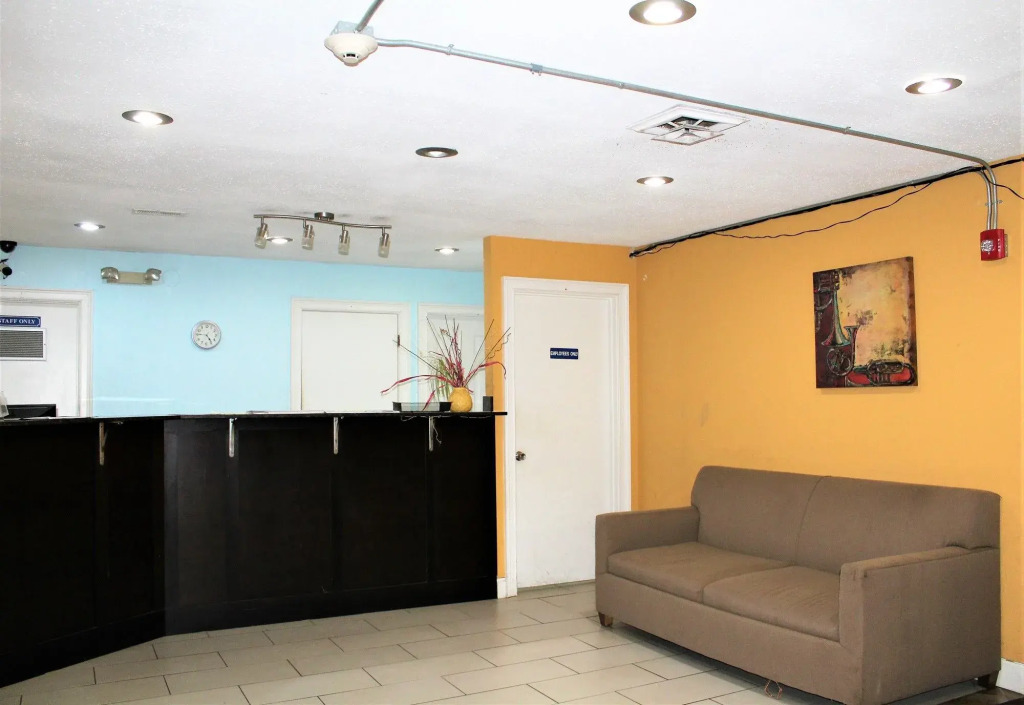 Airport Inn - Chattanooga
