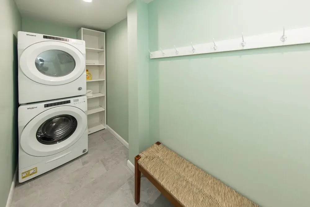 113 B 81st Street Cottage 3 Bedrooms 2 Bathrooms Cottage