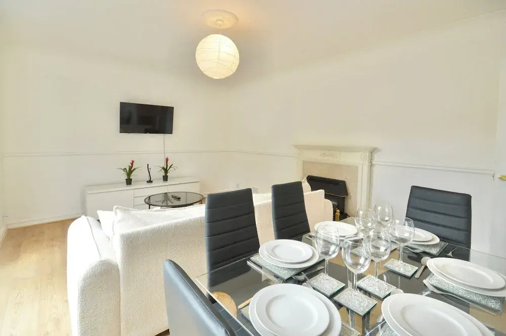 Greenwich Retreat - 4bed Home