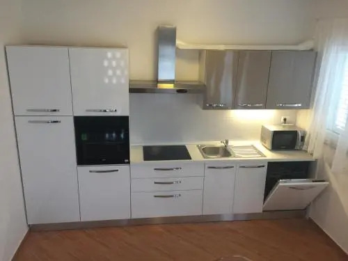 Apartments Pičuljan