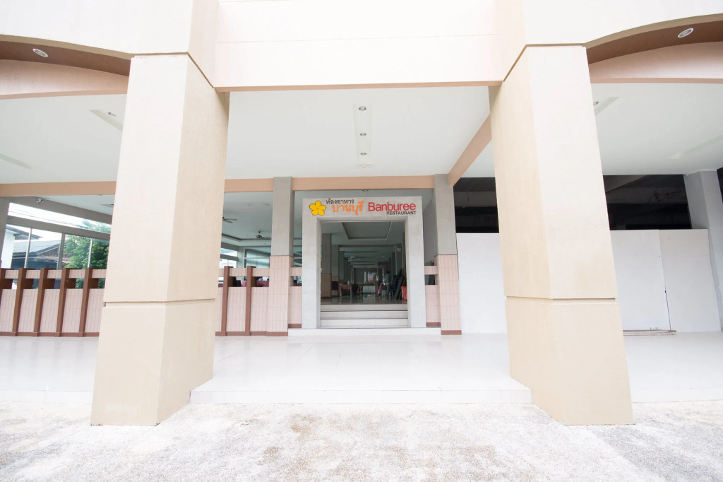 SinKiat Buri Hotel