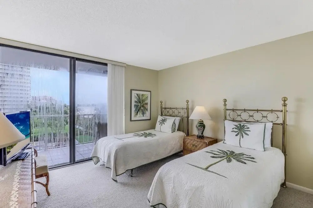 Front Unit Facing Beach With Wraparound Balcony