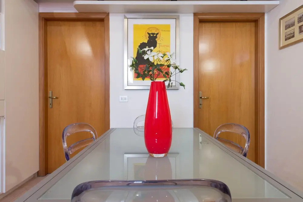 Wendy's Apartment