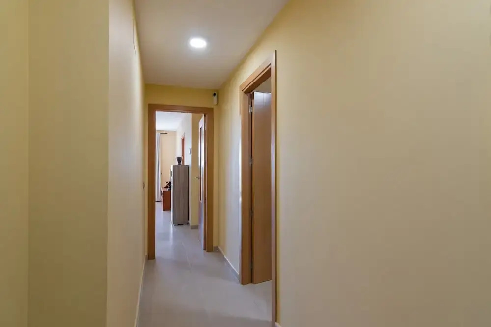 Cozy Beach Apartment for 5