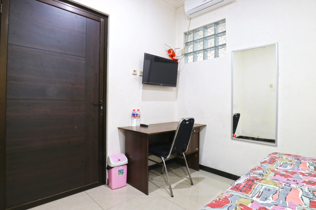 Saloka Guest House & Residence