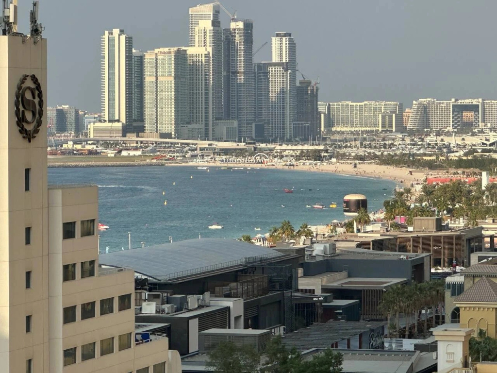 Квартира JBR Beachfront 3BR Sleeps 12 Pool Sea View