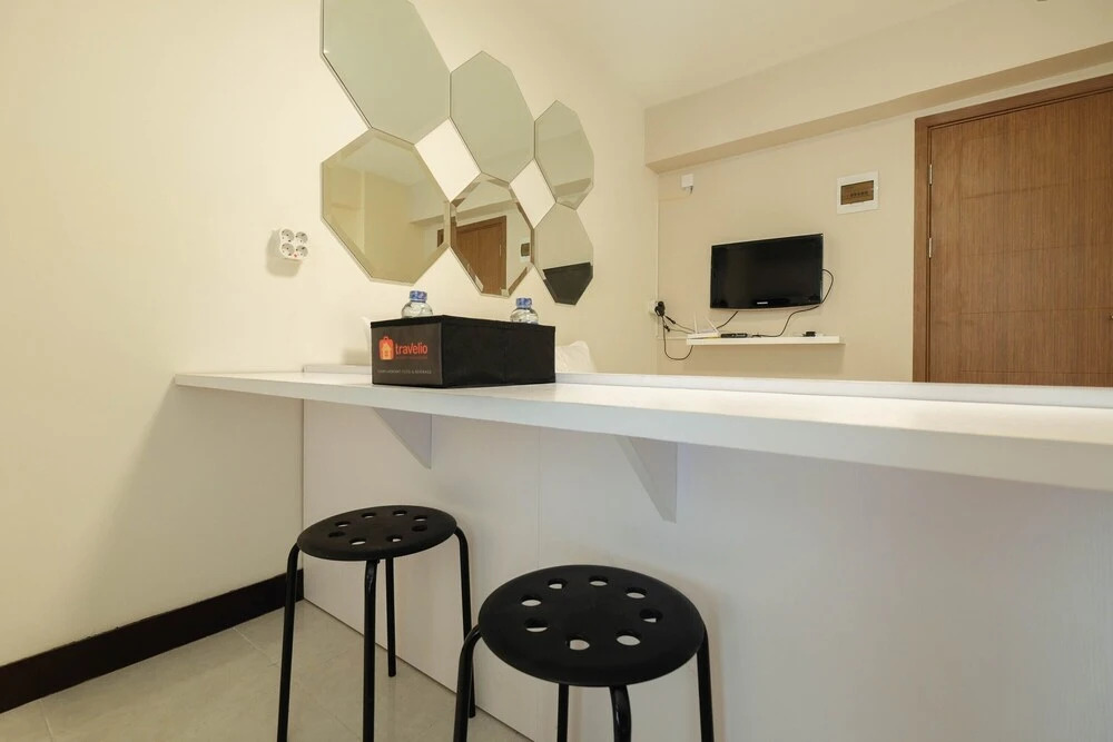 Homey and Comfy Studio Cinere Resort Apartment