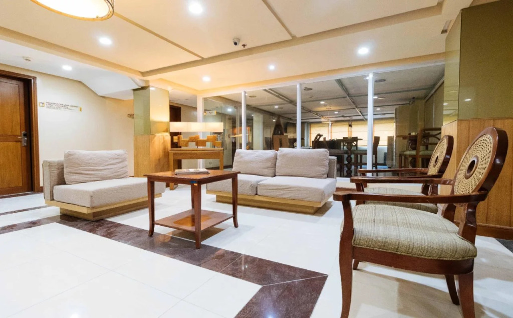 RedDoorz Plus near Vito Cruz Manila