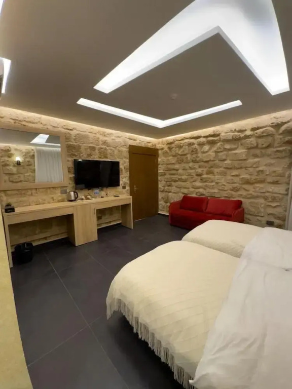 VillaRosa Luxury Boutique