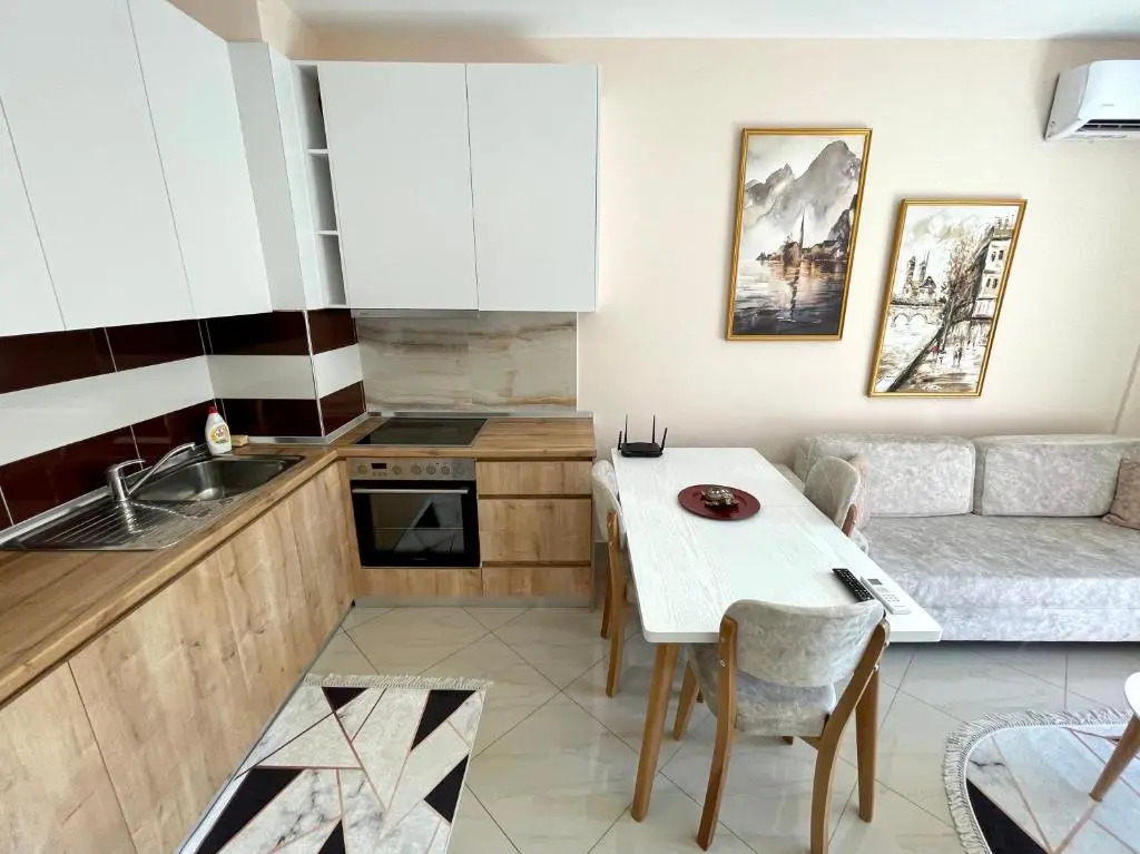 Modern & Cozy Apartment