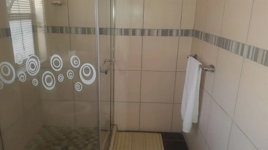 Ikaze Guest House