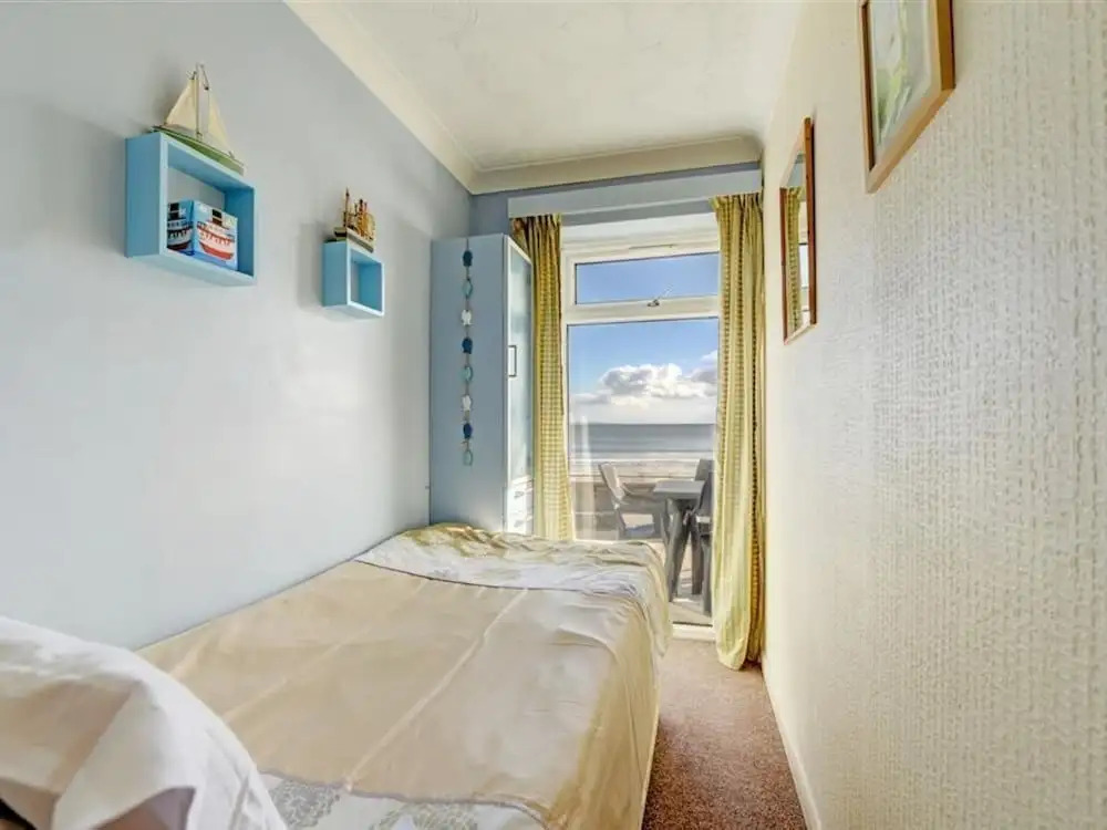 Spacious Apartment in Saundersfoot With Terrace
