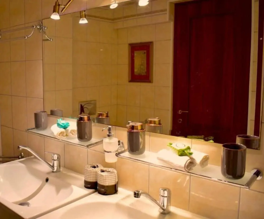 Carmen Art Hotel