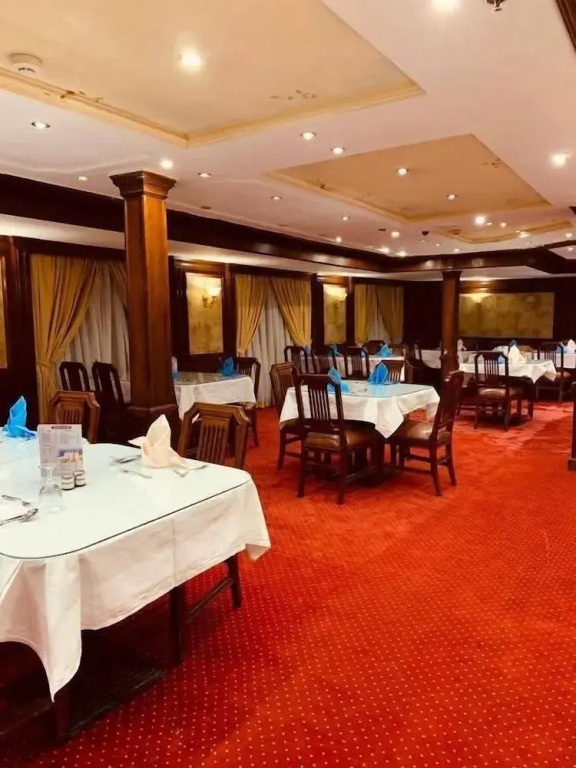 Nile Cruise Prince Omar