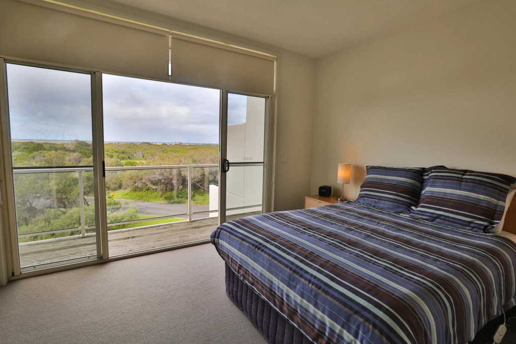 Lady Bay Resort