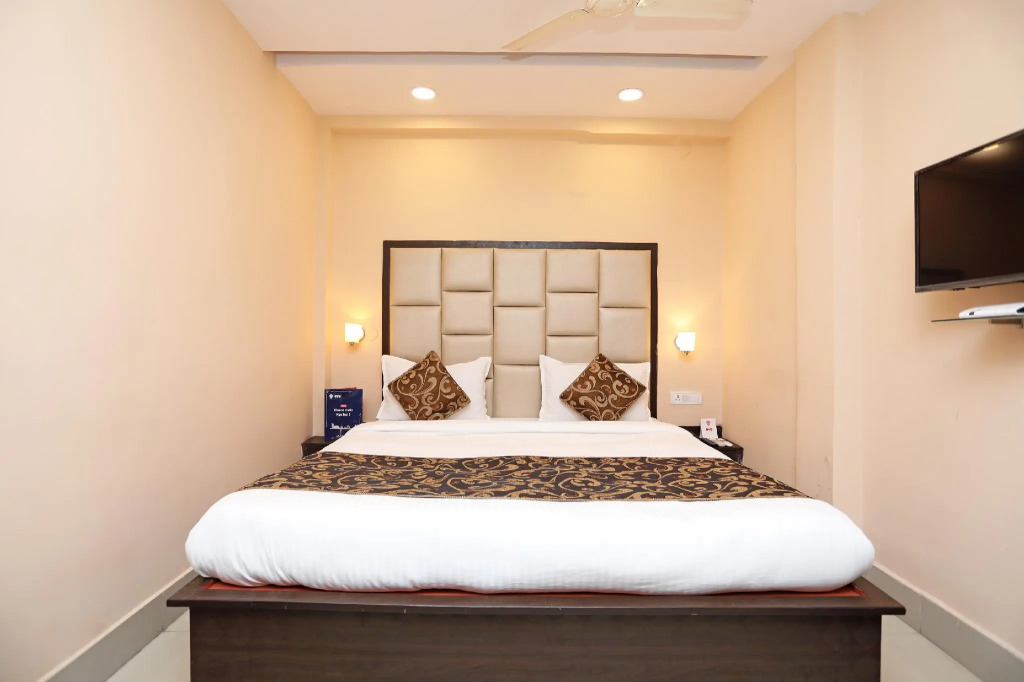 Collection O 4265 Hotel Greenpark