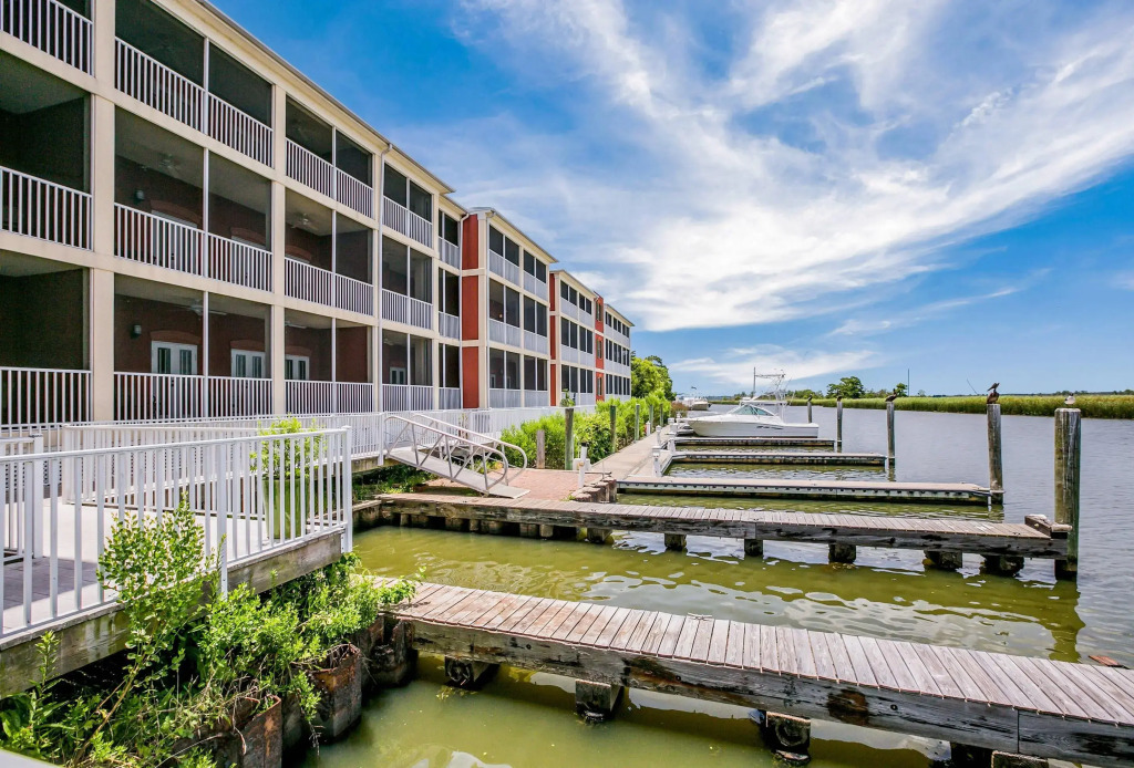 Water Street Hotel & Marina, an Ascend Collection Hotel